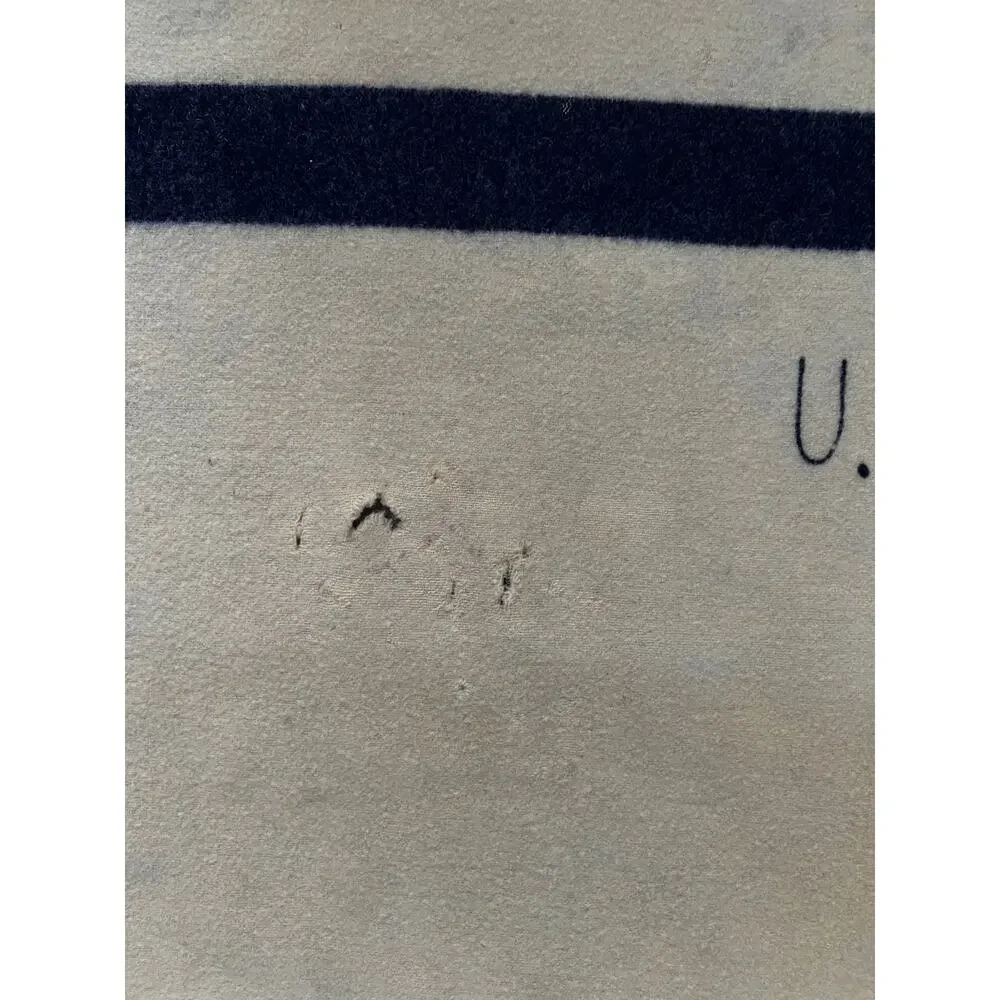 Vintage Militaria - Naval Military Issue Wool Blanket – WWII US Navy Blue Stripe